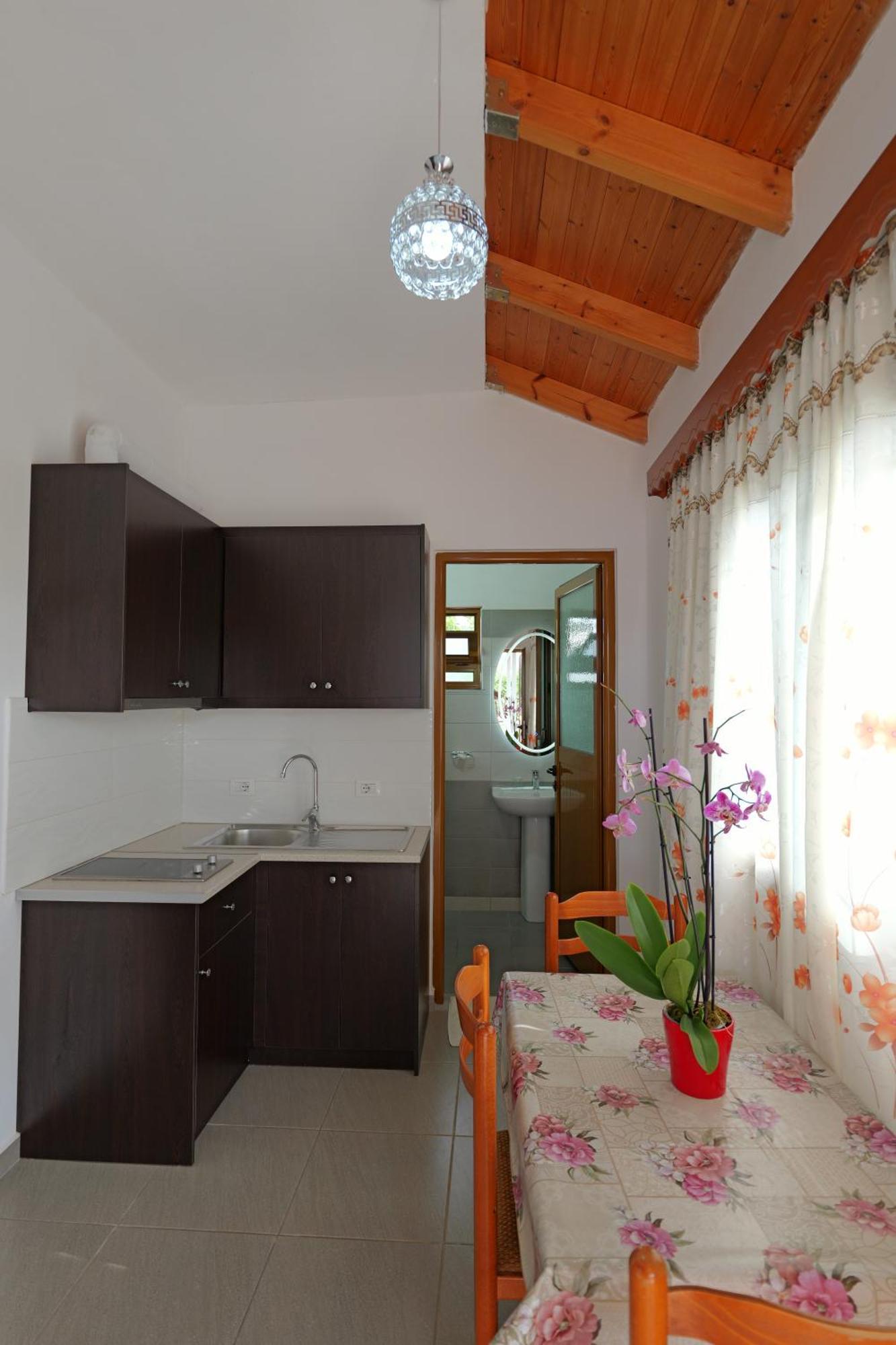 Brahimi Guest House Ksamil Exterior photo